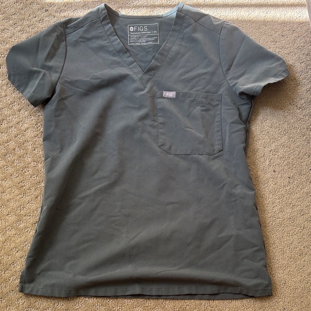 FIGS V-Neck Scrub Top